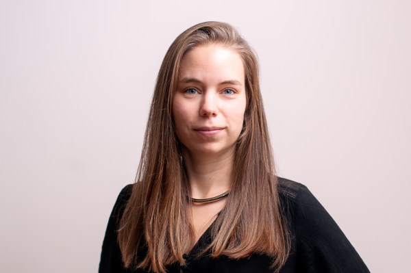 Christelle Fraiteur, ancienne ingénieure, s'est reconvertie et est dévenue coach en entreprise.